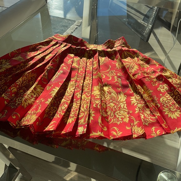 BRAND NEW VERSACE skirt - Picture 6 of 7